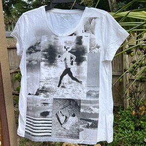 134. Style & Co Sport, black & white crew neck, running pictures on front, Sz L